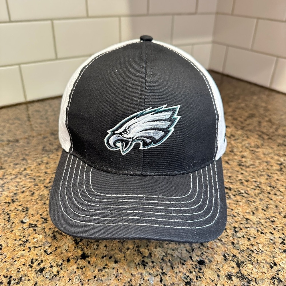 Philadelphia Eagles Miller Lite NFL Trucker Hat Snapback Black White